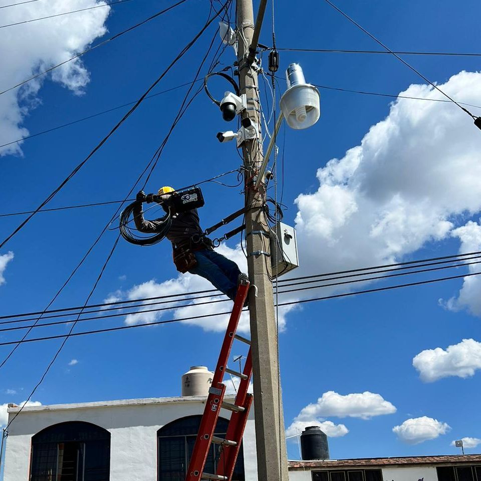 Instalación técnica de la red de León Telecom